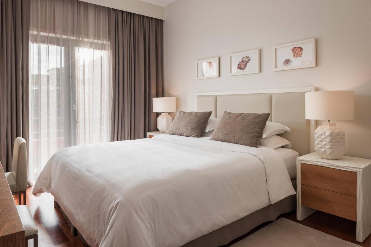 Residência Premium de 3 Quartos com Vista do Jardim